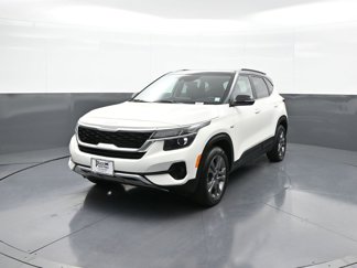 Certified 2023 Kia Seltos S image 1