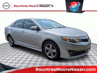 Used 2014 Toyota Camry SE image 1