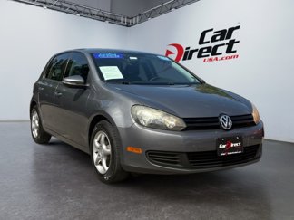 Used 2010 Volkswagen Golf 4-Door image 1