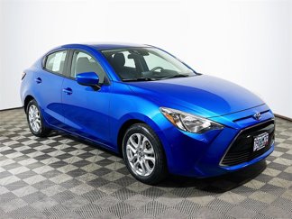 Used 2017 Toyota Yaris iA image 1