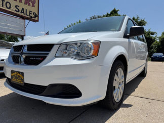 Used 2018 Dodge Grand Caravan SE w/ UConnect Hands-Free Group image 1