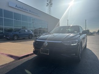 Used 2019 Volkswagen Jetta R-Line w/ R-Line Cold Weather Package image 1