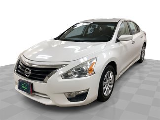 Used 2015 Nissan Altima 2.5 S w/ Display Audio Package image 1