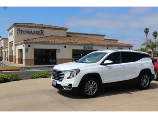 Used 2023 GMC Terrain SLT image 1