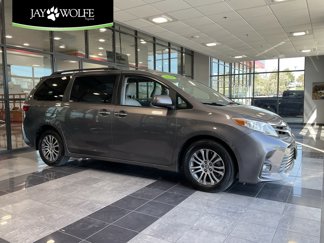 Used 2019 Toyota Sienna XLE Premium image 1