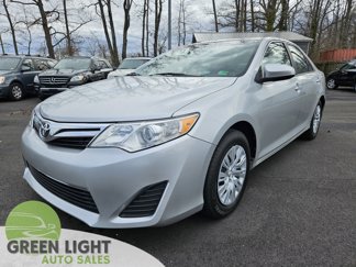 Used 2012 Toyota Camry LE image 1