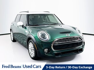 Used 2016 MINI Cooper S image 1
