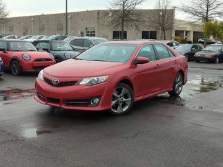 Used 2014 Toyota Camry L image 1