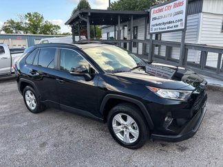 Used 2019 Toyota RAV4 XLE image 1