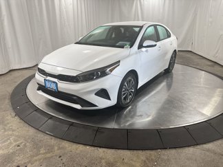 Used 2023 Kia Forte LXS w/ LXS Technology Package image 1