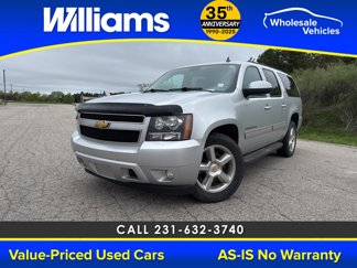 Used 2014 Chevrolet Suburban LT image 1