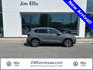 Used 2022 Volkswagen Taos SE w/ Panoramic Sunroof Package image 1