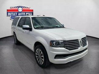 Used 2015 Lincoln Navigator L 4WD image 1