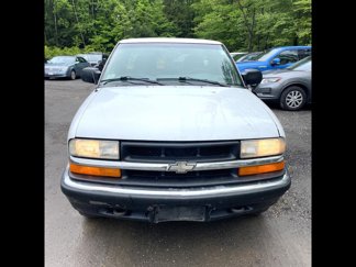 Used 2002 Chevrolet S10 Pickup LS w/ LS Preferred Equipment Group image 1