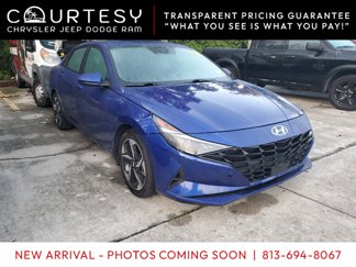 Used 2023 Hyundai Elantra SEL w/ Convenience Package image 1