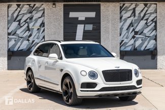 Used 2019 Bentley Bentayga image 1