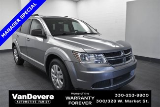 Used 2019 Dodge Journey SE image 1