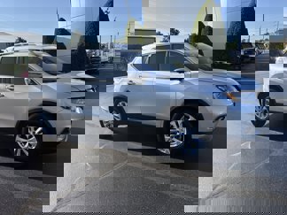 Used 2016 Nissan Rogue SV image 1