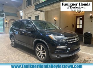 Used 2017 Honda Pilot Elite image 1