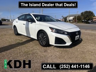 Used 2024 Nissan Altima 2.5 SV image 1