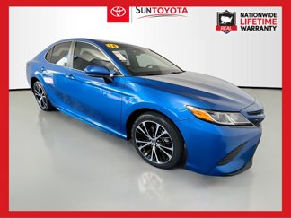 Used 2018 Toyota Camry SE image 1