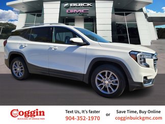 Used 2023 GMC Terrain SLT image 1