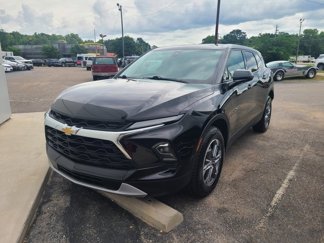 Used 2023 Chevrolet Blazer LT image 1