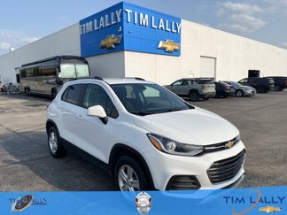 Used 2022 Chevrolet Trax LT w/ LT Convenience Package image 1