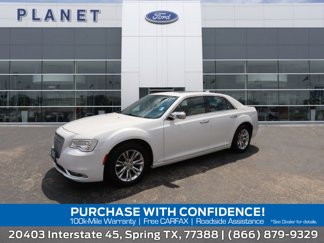 Used 2016 Chrysler 300 C image 1