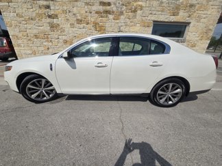 Used 2009 Lincoln MKS image 1