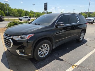 Used 2021 Chevrolet Traverse LT image 1