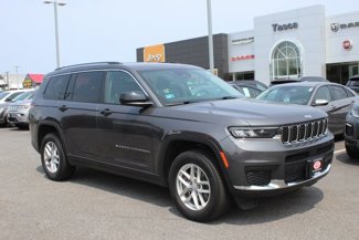 Used 2021 Jeep Grand Cherokee L Laredo w/ Luxury Tech Group I image 1