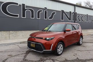 Used 2023 Kia Soul LX image 1