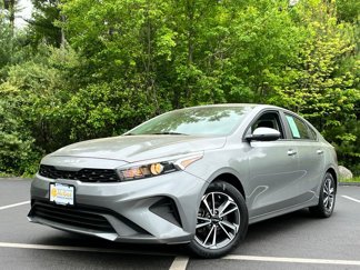 Used 2022 Kia Forte LXS w/ LXS Technology Package image 1
