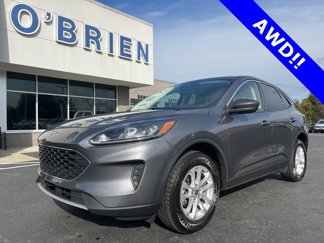 Used 2022 Ford Escape SE w/ Cold Weather Package image 1