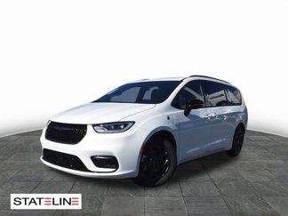 New 2024 Chrysler Pacifica Premium image 1