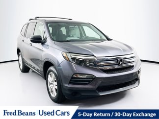 Used 2016 Honda Pilot LX image 1