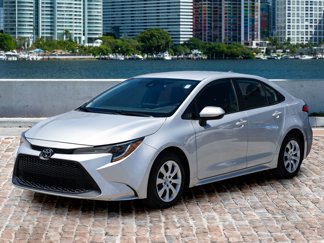 Used 2021 Toyota Corolla LE image 1