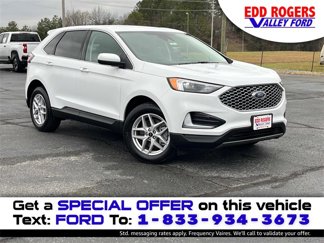Used 2024 Ford Edge SEL w/ Class II Trailer Tow Package image 1