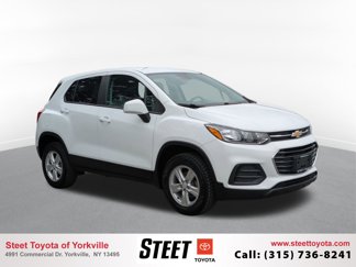 Used 2022 Chevrolet Trax LS w/ Tint and Cruise Package image 1