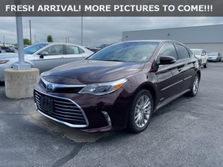 Used 2018 Toyota Avalon Limited image 1