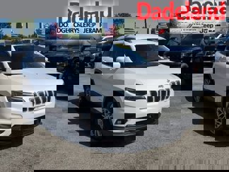 Certified 2021 Jeep Cherokee Latitude Lux image 1