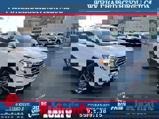 Used 2023 GMC Terrain SLT image 1