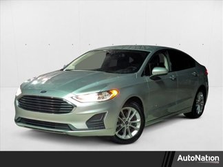 Used 2019 Ford Fusion SE image 1
