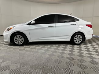 Used 2017 Hyundai Accent SE video 2
