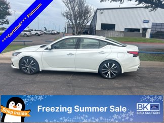 Used 2020 Nissan Altima 2.0 Platinum image 1