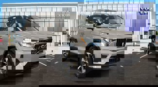 New 2025 Volvo XC40 B5 Core w/ Climate Package image 1