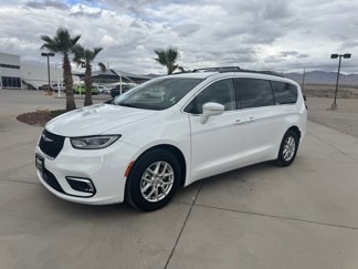 Certified 2022 Chrysler Pacifica Touring-L image 1