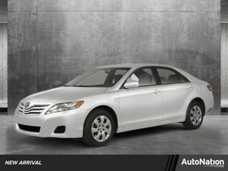 Used 2011 Toyota Camry LE image 1