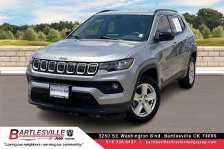 Used 2022 Jeep Compass Latitude w/ Convenience Group image 1